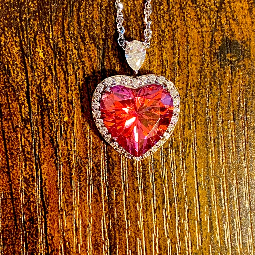 Pink sweetheart necklace